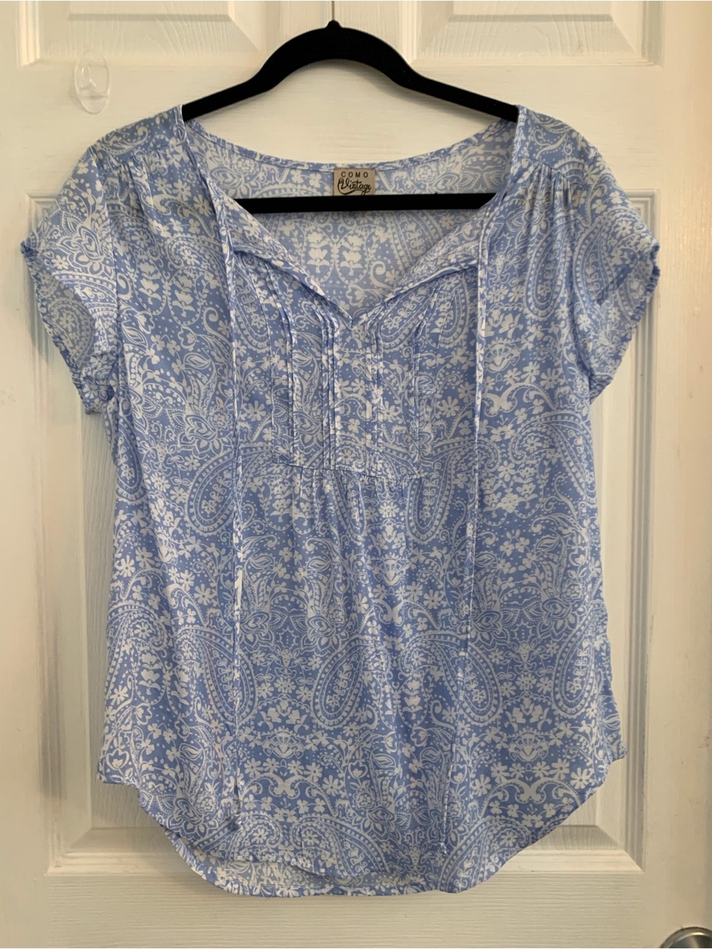 Como Vintage Light Blue & White Paisley Tie-Neck Blouse. Size small $10